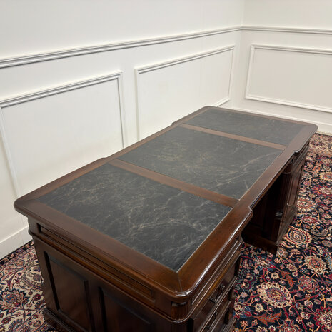 Klassiek-Engels-Antiek-Oud-Vintage-Chesterfield-Bureau-Desk-Partnerdesk-Set-Zwart-Leder-Met-Stoelen