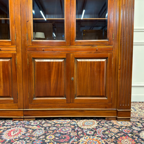 Klassiek-Engels-Antiek-Oud-Vintage-Chesterfield-Boekenkast-Bibliotheekkast-Kast