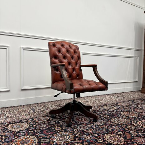 Klassiek-Engels-Antiek-Oud-Vintage-Chesterfield-Bureaustoel-President-Chair-Rood-Leder
