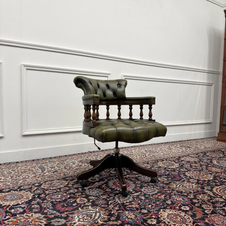 Klassiek-Engels-Antiek-Oud-Vintage-Chesterfield-Bureaustoel-Captain-Chair-Groen-Leder