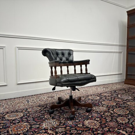 Klassiek-Engels-Antiek-Oud-Vintage-Chesterfield-Bureaustoel-Captain-Chair-Groen-Leder