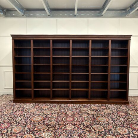Klassiek-Engels-Antiek-Oud-Vintage-Chesterfiel-Grote-Open-Boekenkast-Kast-3
