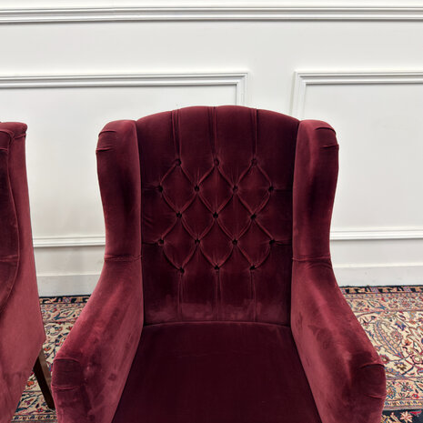 Klassiek-Engels-Antiek-Oud-Vintage-Chesterfield-Fauteuils-Oorfauteuils-Arm-Chairs-Fluweel-Oxblood-4