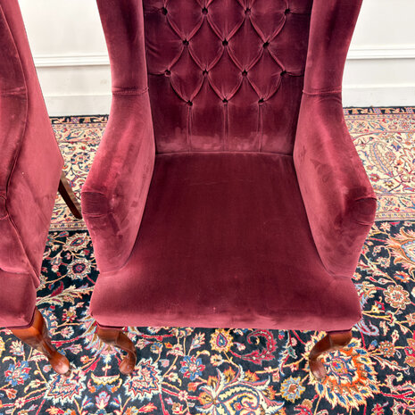 Klassiek-Engels-Antiek-Oud-Vintage-Chesterfield-Fauteuils-Oorfauteuils-Arm-Chairs-Fluweel-Oxblood-6