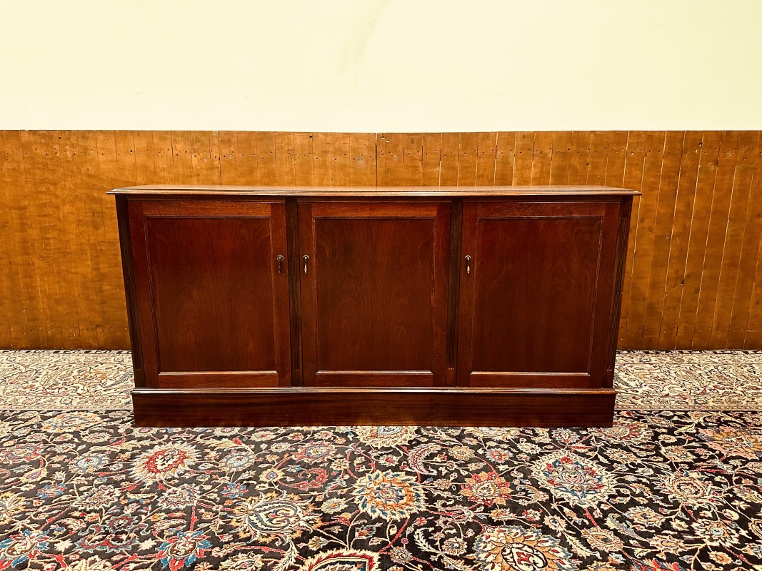 Antiek Engels dressoir