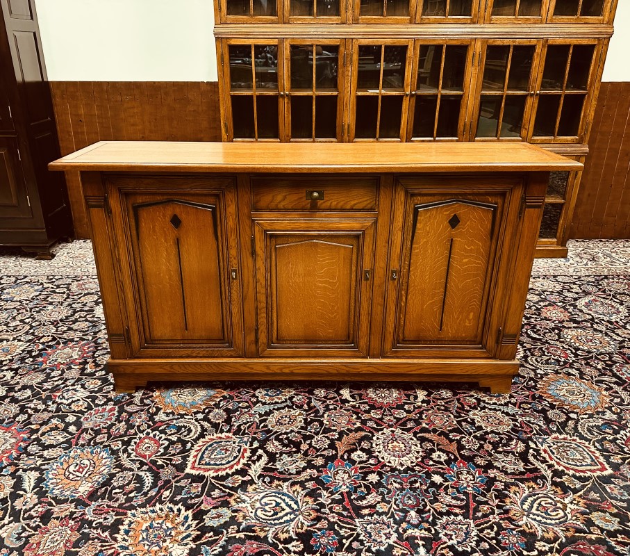 Antiek Amsterdamse school dressoir van eikenhout