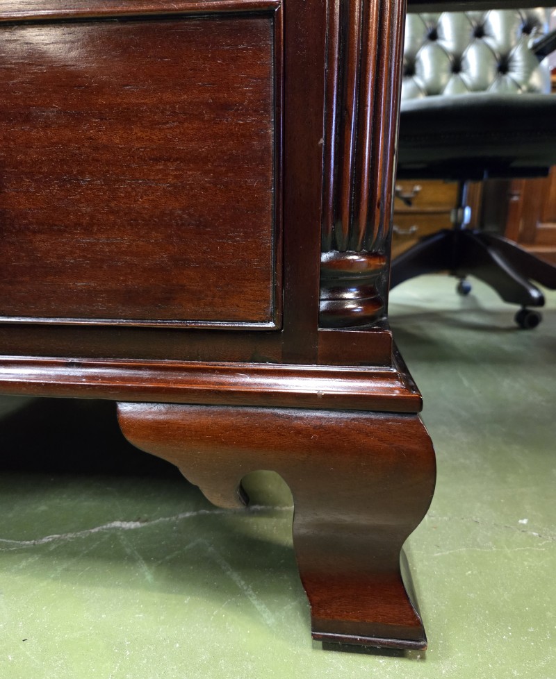 Stijl kenmerk Antiek Klassiek Engels bureau 1