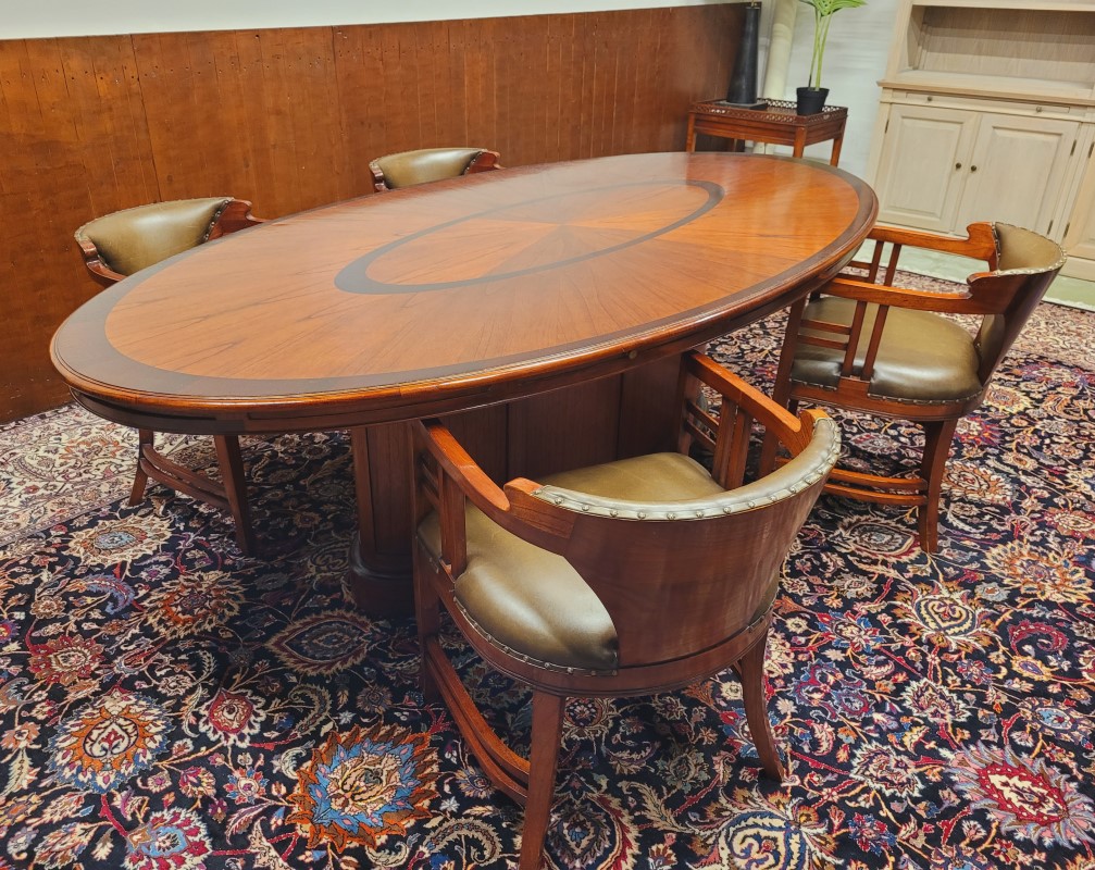 Globe Wernicke tafel met stoelen
