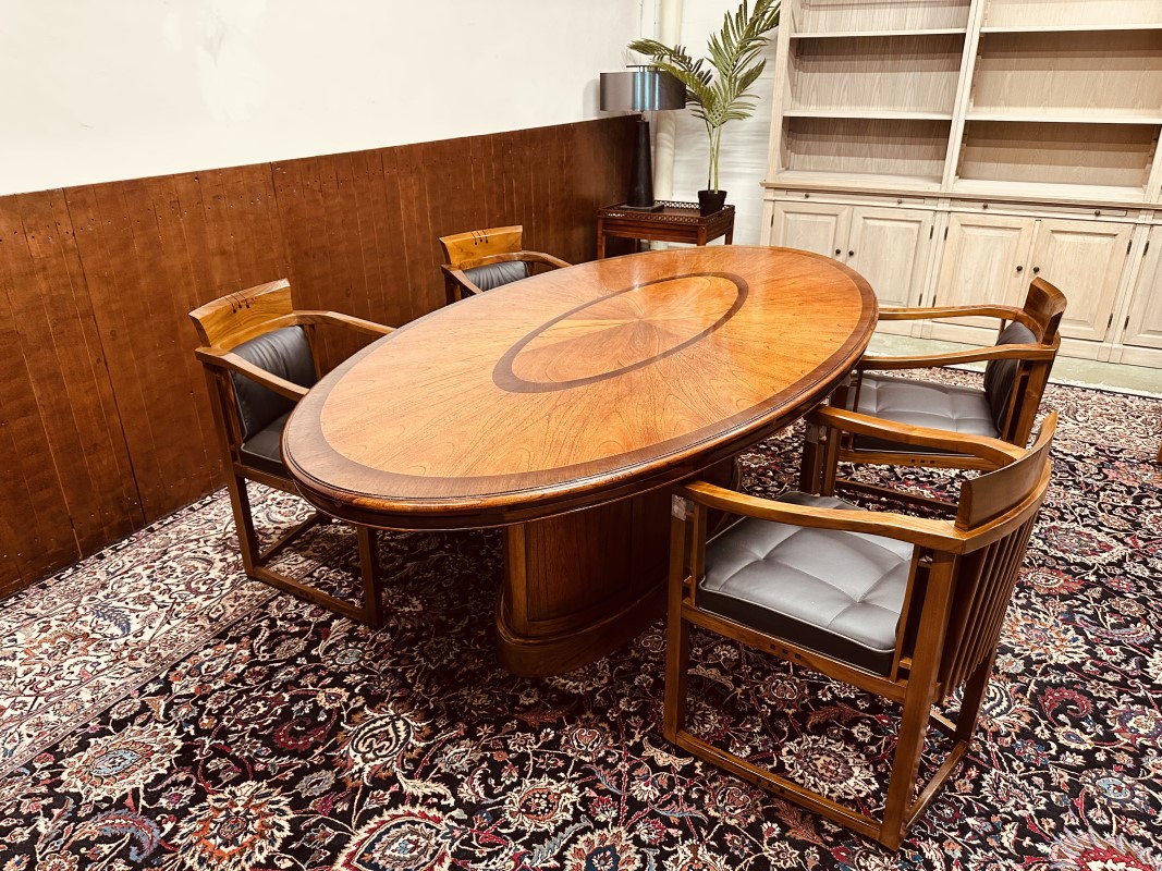 Globe Wernicke tafel met Art Deco stoelen schuitema
