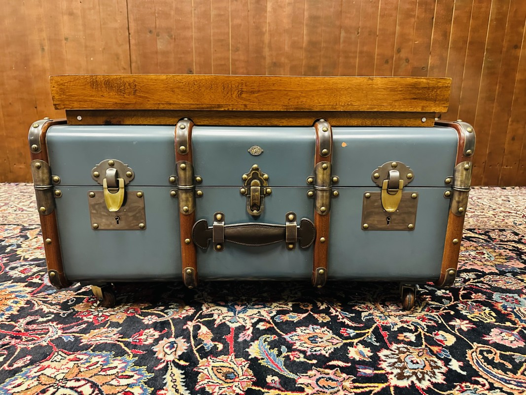 Klassieke steamer trunk salontafel van hout