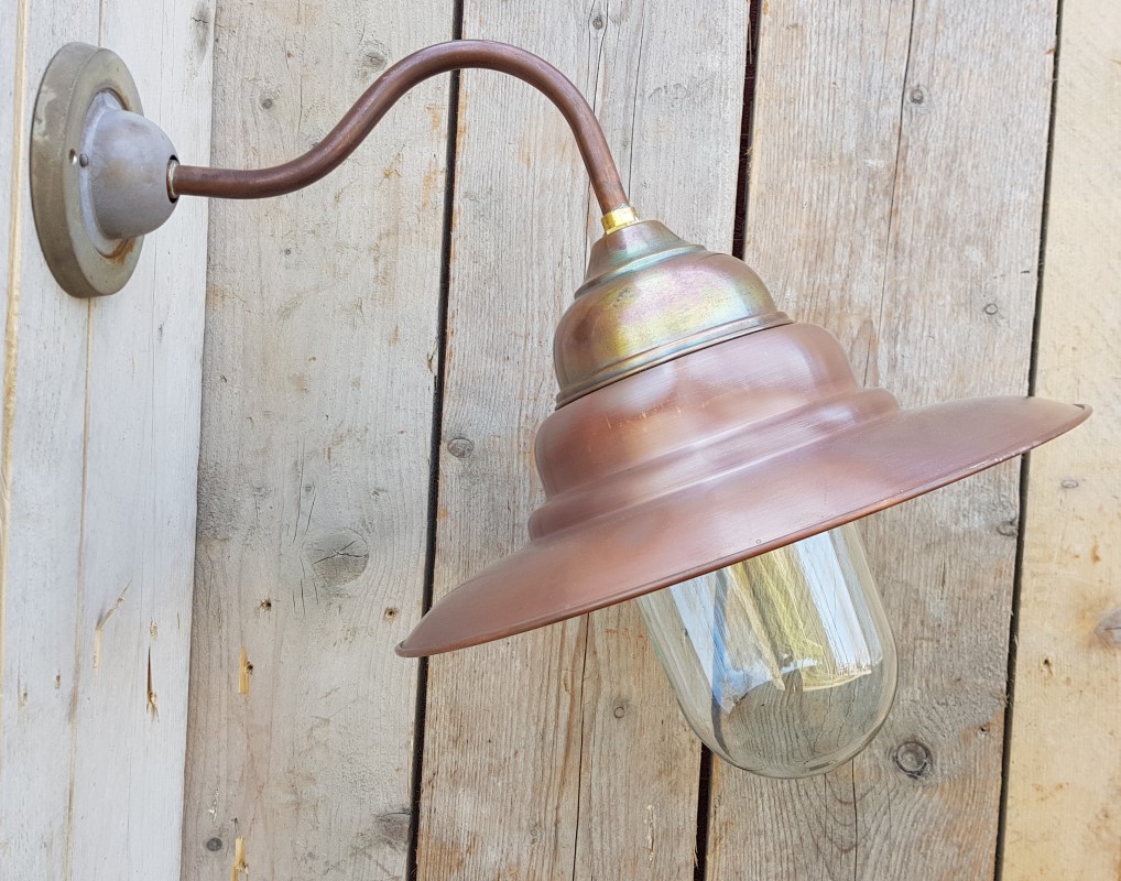 Große Stalllampe aus Kupfer für den Außenbereich