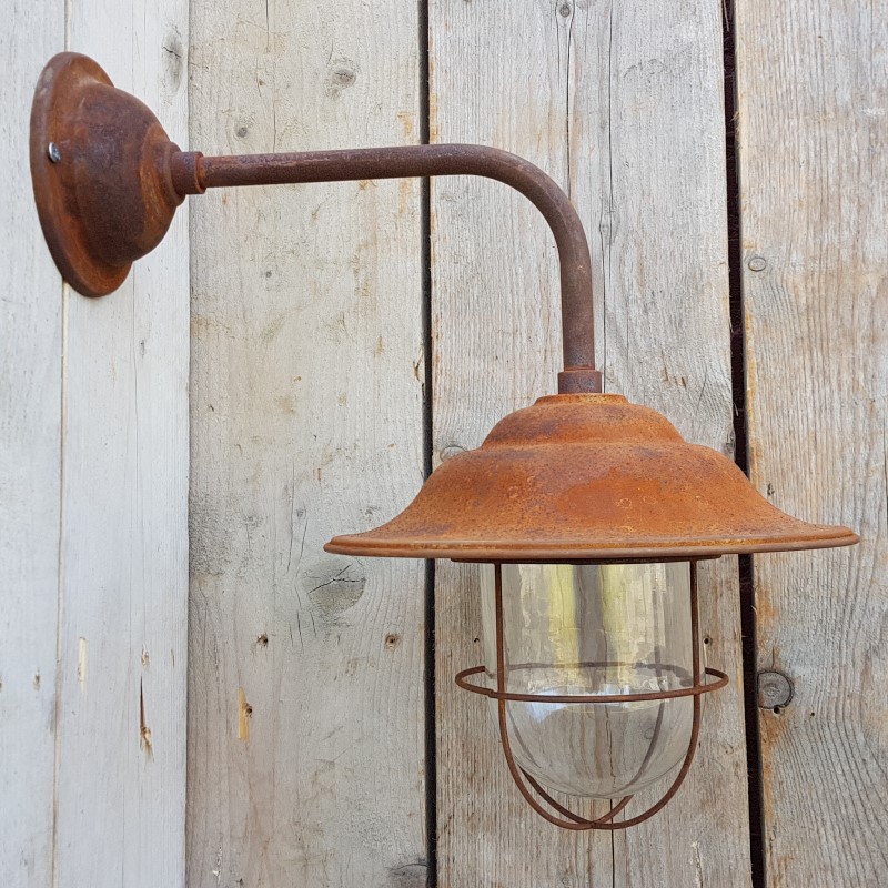 Ländliche Stalllampe, Außenlampe, Rost