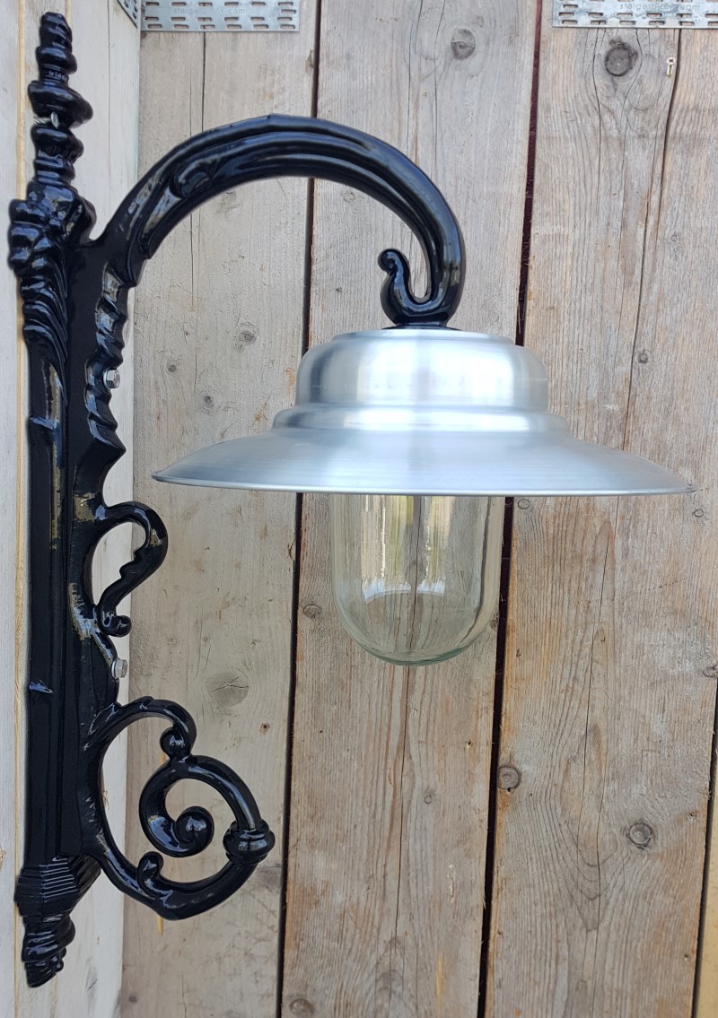 Rustieke-nostalgische-wandlamp-buitenlamp-zink