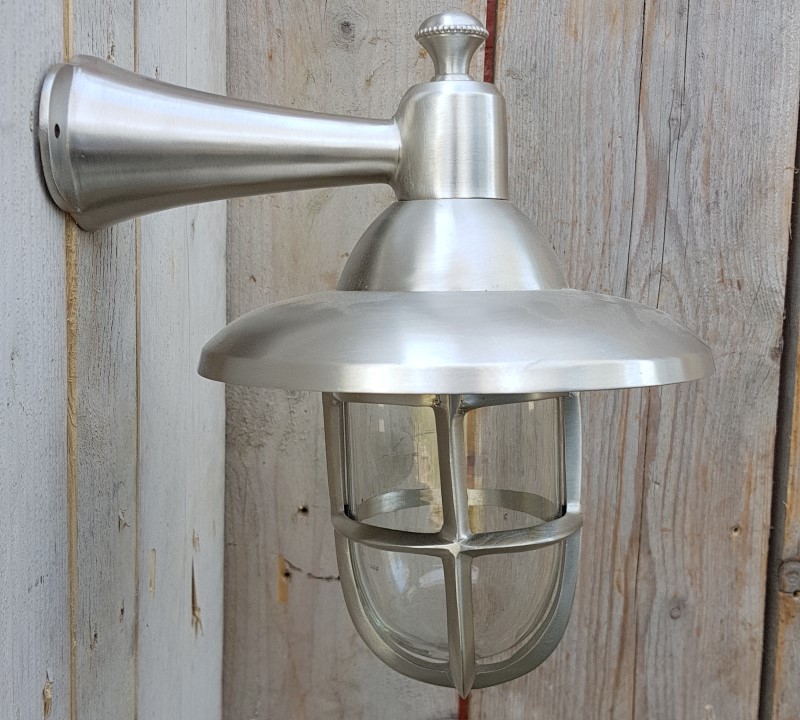 Rustieke-scheepslamp-kooilamp-bullylamp-nikkel-landelijk