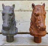 Gietijzeren paalkop / tuinbeeld paard
