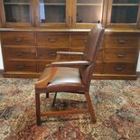 Engelse Chesterfield stoel cognac bruin