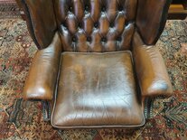 Engelse Chesterfield oorfauteuil Donkerbruin