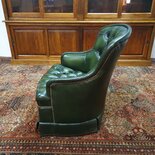 Engelse Chesterfield clubfauteuil donkergroen