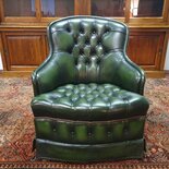 Engelse Chesterfield clubfauteuil donkergroen