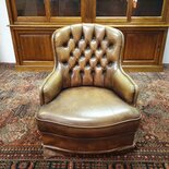 Engelse Chesterfield clubfauteuil bruin