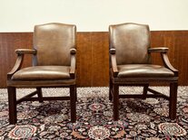 Engelse Chesterfield stoel Donkerbruin