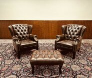 2x Engelse Chesterfield Wingchair fauteuil Donkerbruin