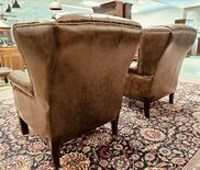 2x Engelse Chesterfield Wingchair fauteuil Donkerbruin