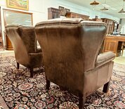 2x Engelse Chesterfield Wingchair fauteuil Donkerbruin