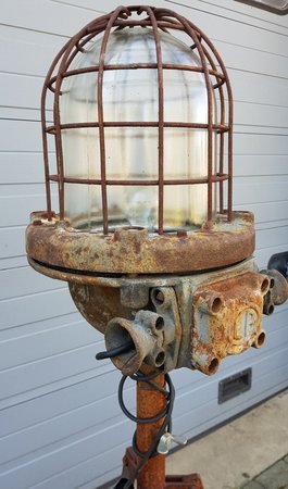 Industriƫle vloerlamp robuust - VI6