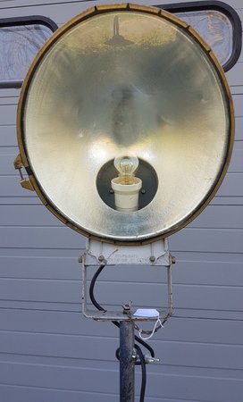 Ovale industriƫle staande lamp - VI10