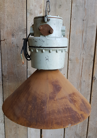 Robuuste industriƫle hanglamp cortenstaal roest - HI11