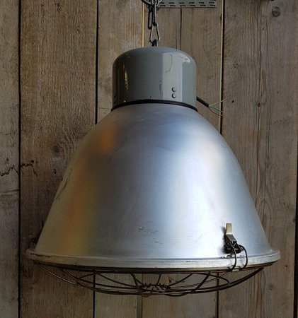 Authentieke metalen fabriekslamp met kooi - HI22