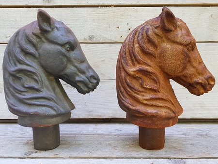Gietijzeren paalkop / tuinbeeld paard