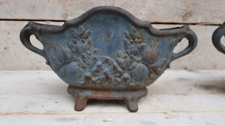 Brocante Franse gietijzeren Jardinière