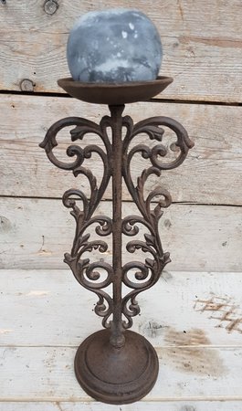Gietijzeren kandelaar met ornament