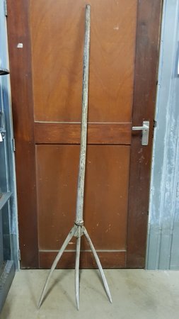Antieke oude hooivork van hout