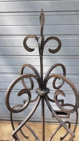 Groot smeedijzeren ornament dak
