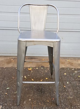 Industriele metalen barkruk met rugleuning