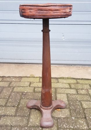 Industriele metalen barkruk met lederen zitting