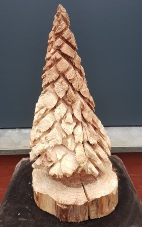 Kerstboom houtsnijwerk