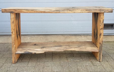 Rustieke sidetable van oud hout