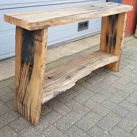 Rustieke sidetable van oud hout