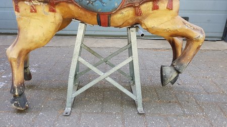 Antiek Kermis paard uit draaimolen