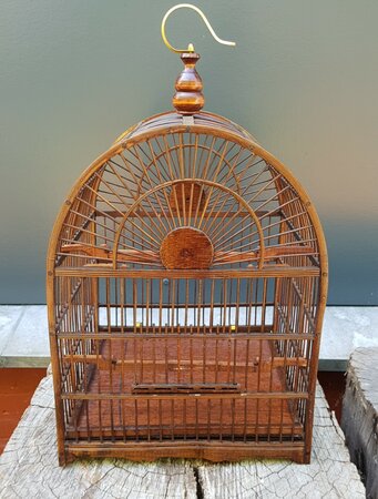 Antieke houten vogelkooi groot