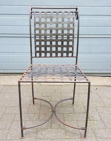 Antieke smeedijzeren tuinstoelen