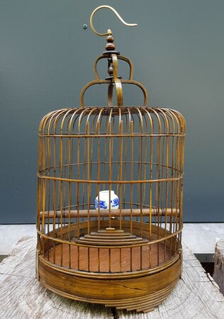 Ronde antieke houten vogelkooi klein