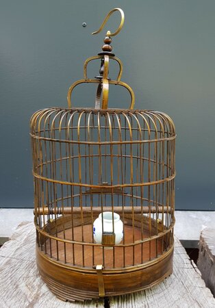 Ronde antieke houten vogelkooi klein
