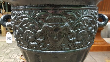 Gietijzeren bloempot Medusa