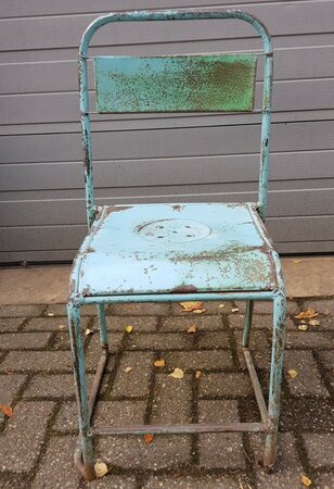 Vintage metalen stoel