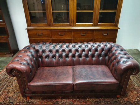 Chesterfield 2-zits Oxblood bankstel